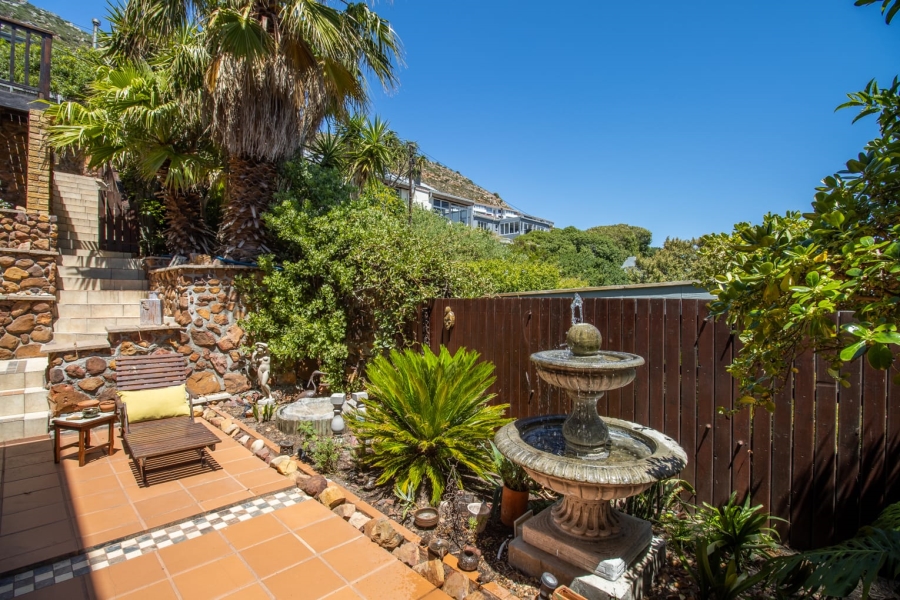 To Let 3 Bedroom Property for Rent in Capri Western Cape